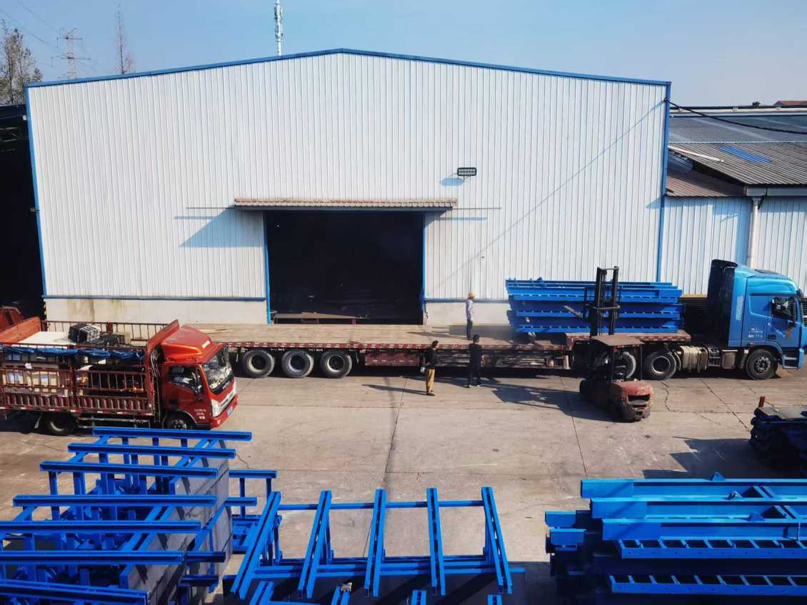 湖北地铁侧墙  大挡墙 钢模板