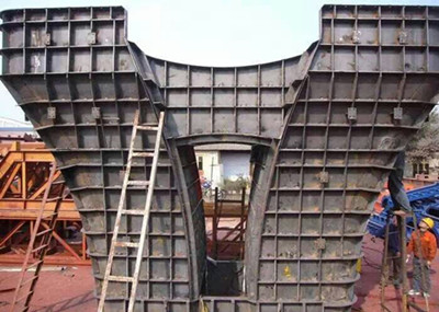 桥梁钢模板安装公司关于桥梁钢模板组装时的注意事项提醒